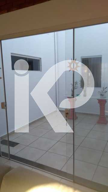 Casa Comercial à venda com 4 quartos, 250m² - Foto 15