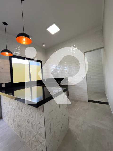 Casa à venda com 2 quartos, 420m² - Foto 1