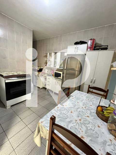 Casa de Vila à venda com 3 quartos, 150m² - Foto 17