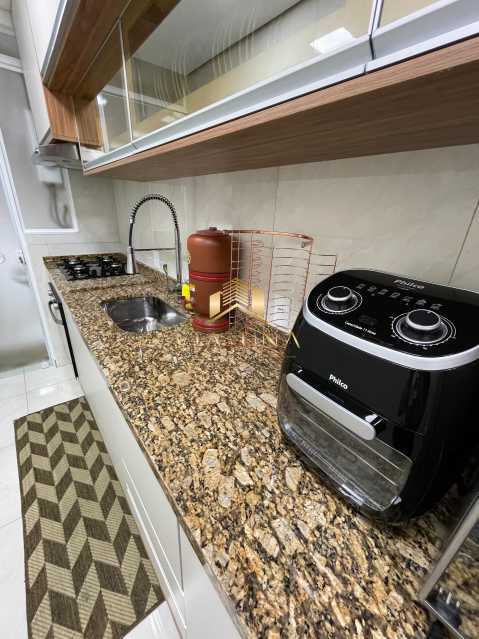 Apartamento à venda com 2 quartos, 56m² - Foto 11