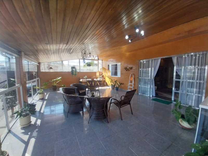 Casa, 5 quartos, 240 m² - Foto 1
