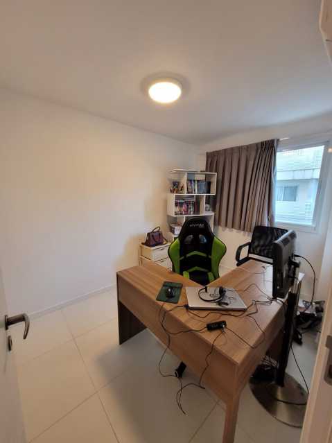 Apartamento à venda com 2 quartos, 68m² - Foto 4