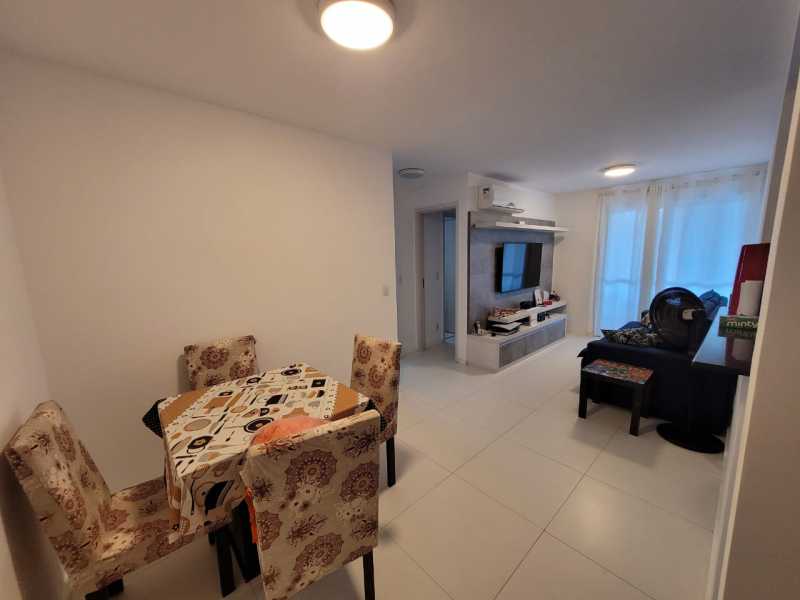 Apartamento à venda com 2 quartos, 68m² - Foto 14