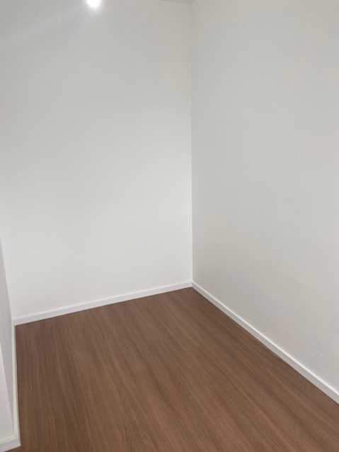 Apartamento à venda com 3 quartos, 60m² - Foto 18