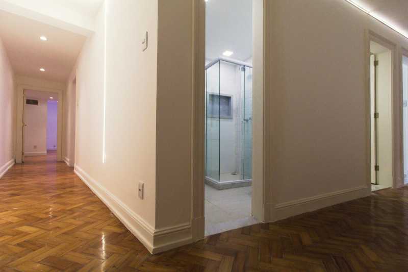 Apartamento à venda com 4 quartos, 420m² - Foto 18