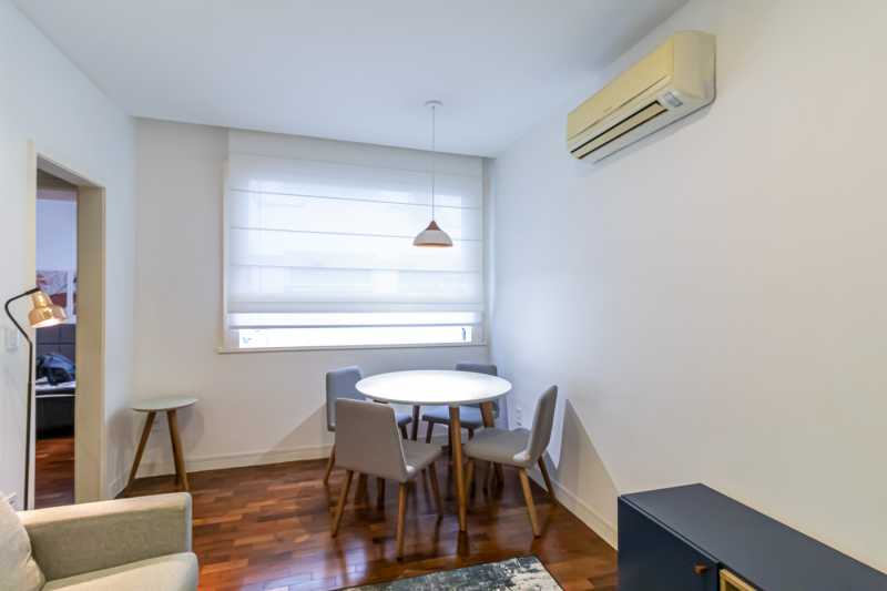 Apartamento à venda com 2 quartos, 80m² - Foto 17