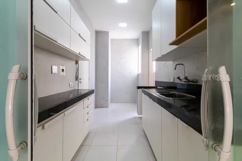 Apartamento à venda com 1 quarto, 81m² - Foto 16