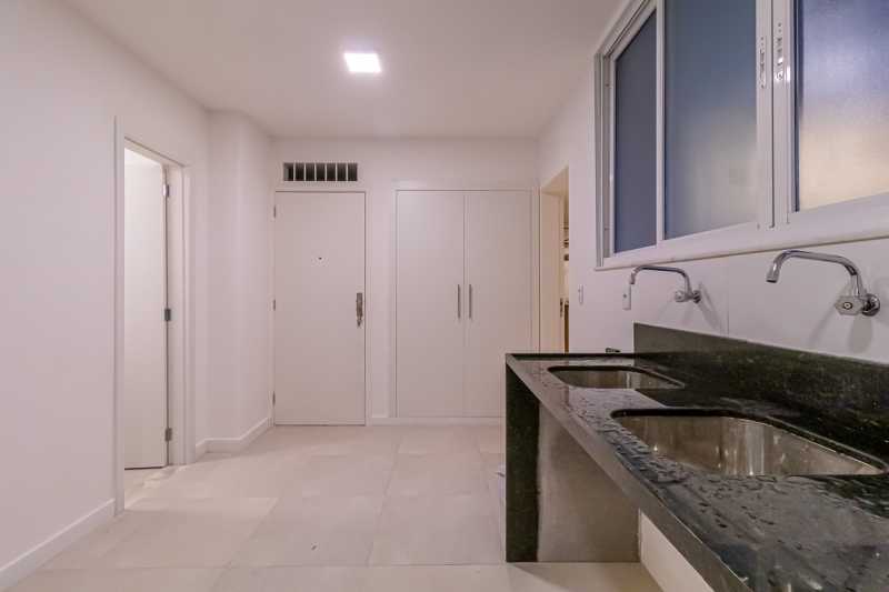 Apartamento à venda com 4 quartos, 330m² - Foto 8