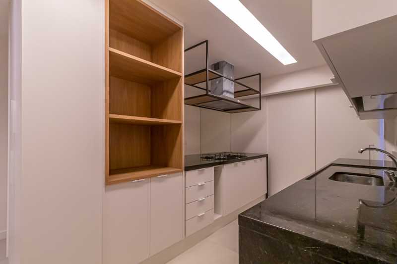 Apartamento à venda com 4 quartos, 330m² - Foto 9