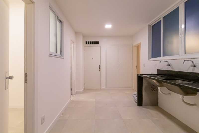 Apartamento à venda com 4 quartos, 330m² - Foto 11