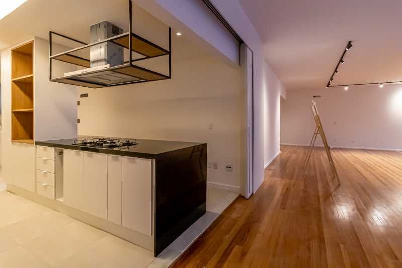 Apartamento à venda com 4 quartos, 330m² - Foto 14