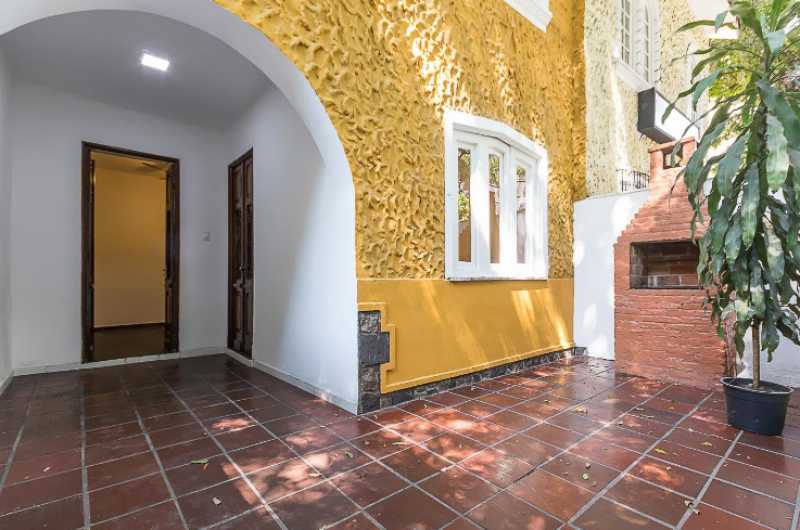 Casa Comercial à venda com 3 quartos, 145m² - Foto 12