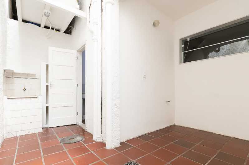 Casa Comercial à venda com 3 quartos, 145m² - Foto 19