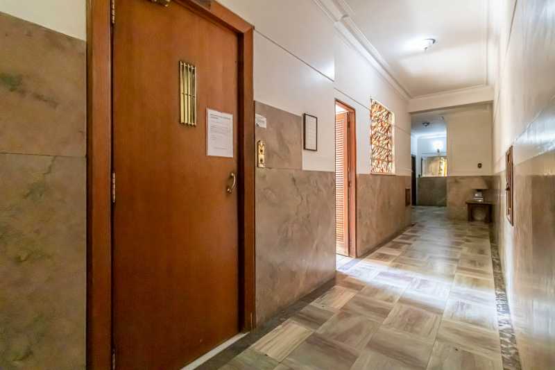 Apartamento à venda com 3 quartos, 135m² - Foto 27