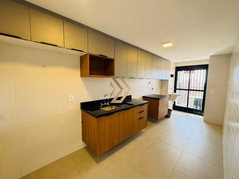 Apartamento, 3 quartos, 131 m² - Foto 2