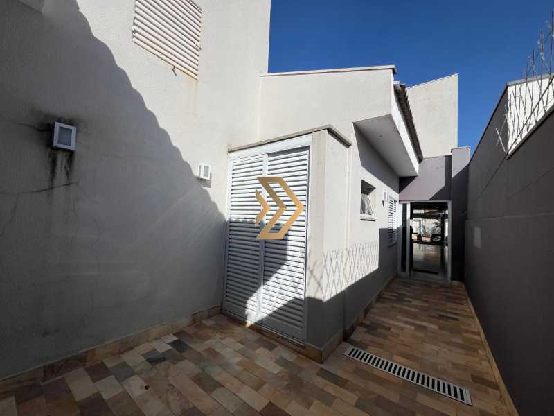 Casa, 3 quartos, 170 m² - Foto 2