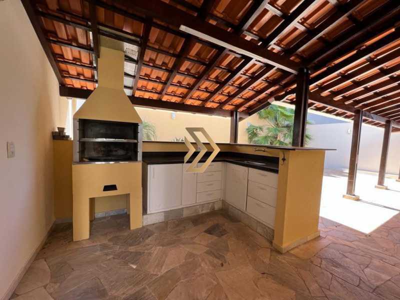 Casa, 3 quartos, 250 m² - Foto 14