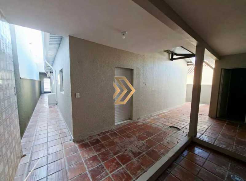 Casa, 3 quartos, 200 m² - Foto 13
