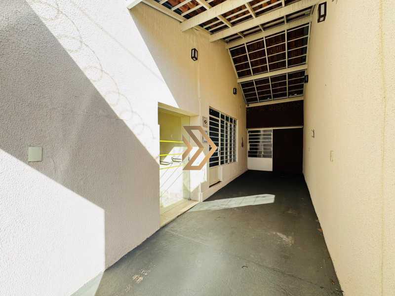 Casa, 4 quartos, 230 m² - Foto 11