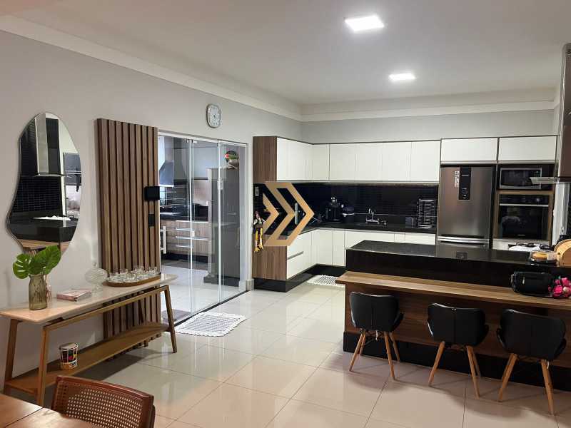 Casa, 3 quartos, 211 m² - Foto 6