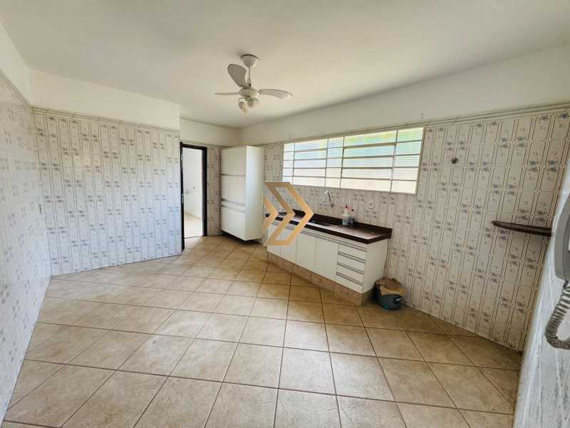 Casa, 3 quartos, 190 m² - Foto 3