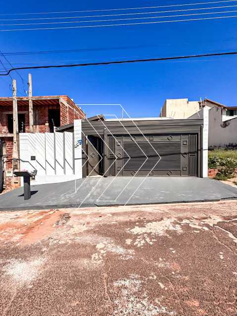 Casa à venda com 3 quartos, 167m² - Foto 1