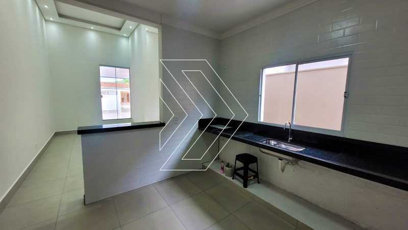 Casa à venda com 3 quartos, 100m² - Foto 4