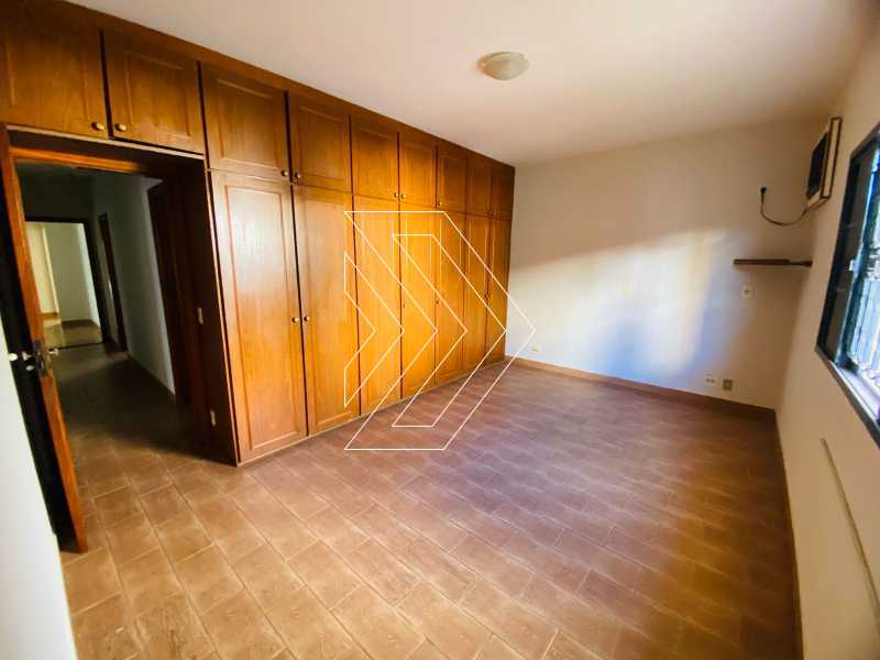 Casa à venda e aluguel com 4 quartos, 200m² - Foto 10