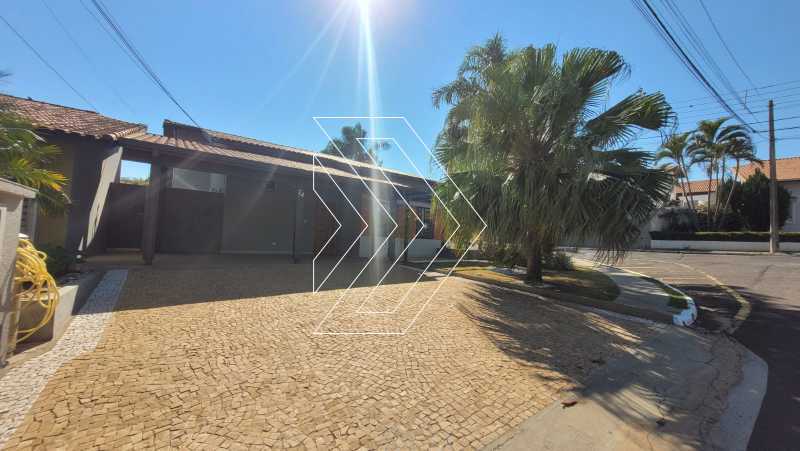 Casa de Condomínio à venda com 3 quartos, 228m² - Foto 1