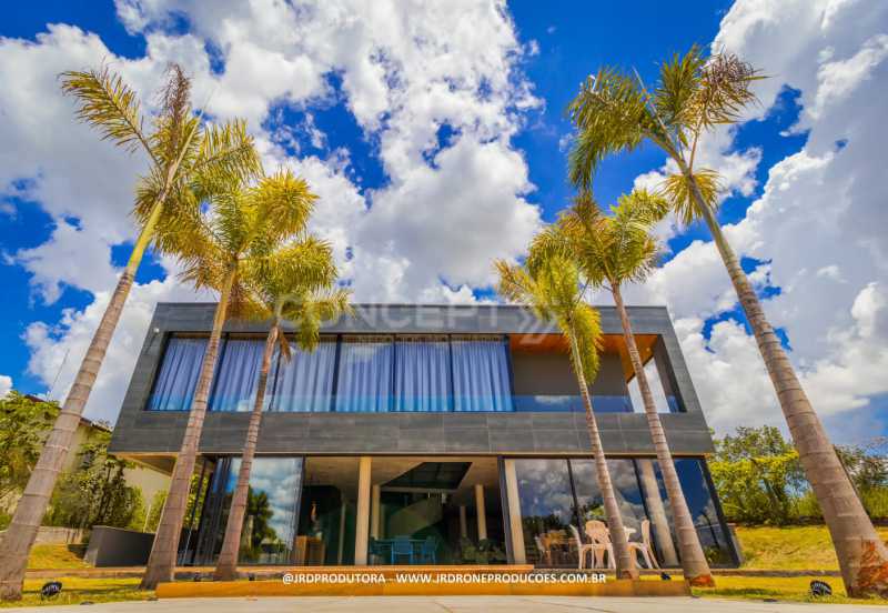 Casa de Condomínio à venda com 5 quartos, 650m² - Foto 1