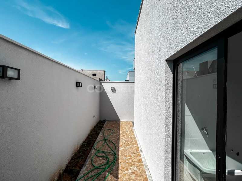 Casa de Condomínio à venda com 3 quartos, 200m² - Foto 9
