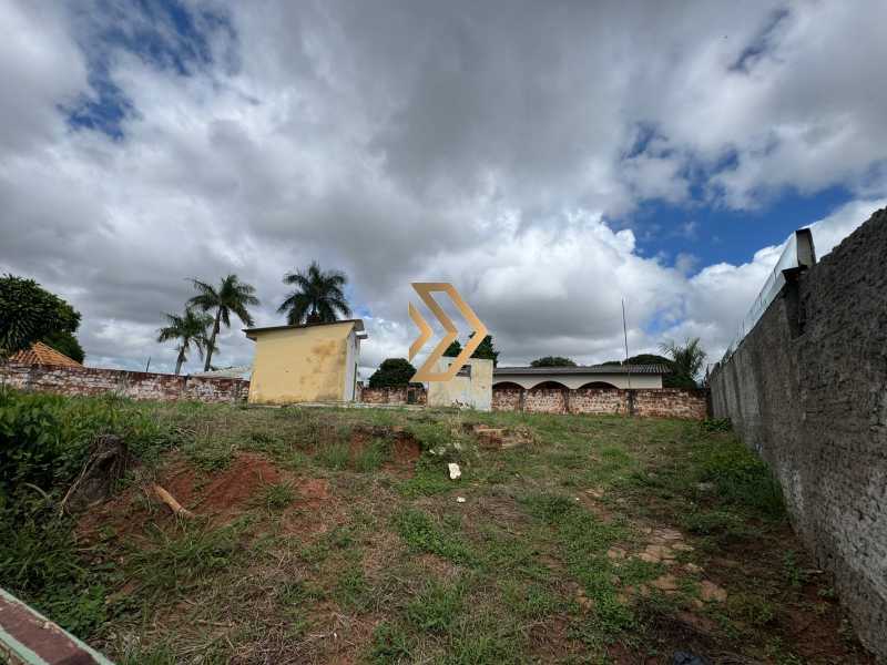 Terreno, 242 m² - Foto 2