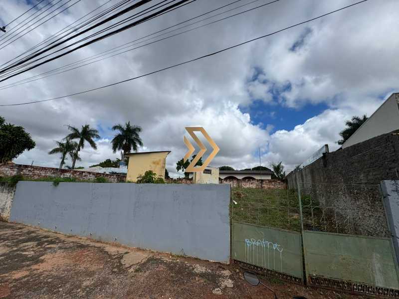 Terreno, 242 m² - Foto 1