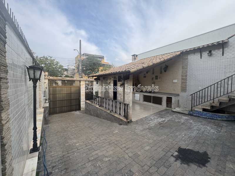 Casa, 4 quartos, 305 m² - Foto 2