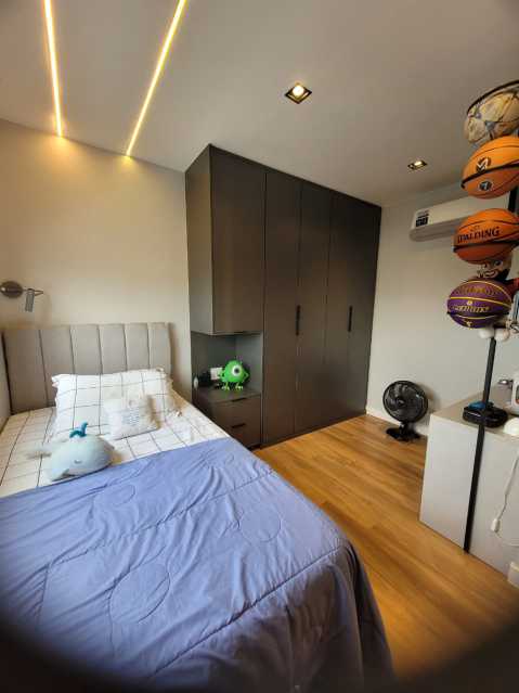Cobertura, 3 quartos, 253 m² - Foto 21
