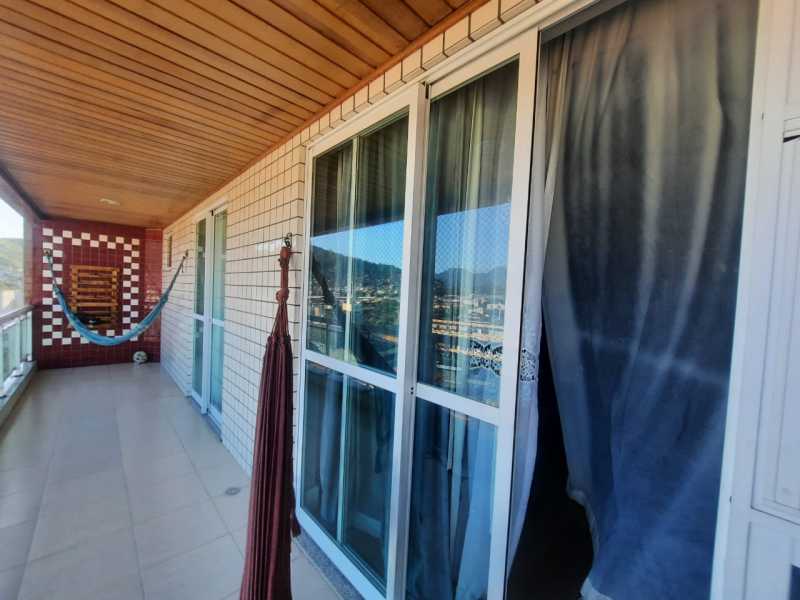 Cobertura à venda com 4 quartos, 262m² - Foto 3