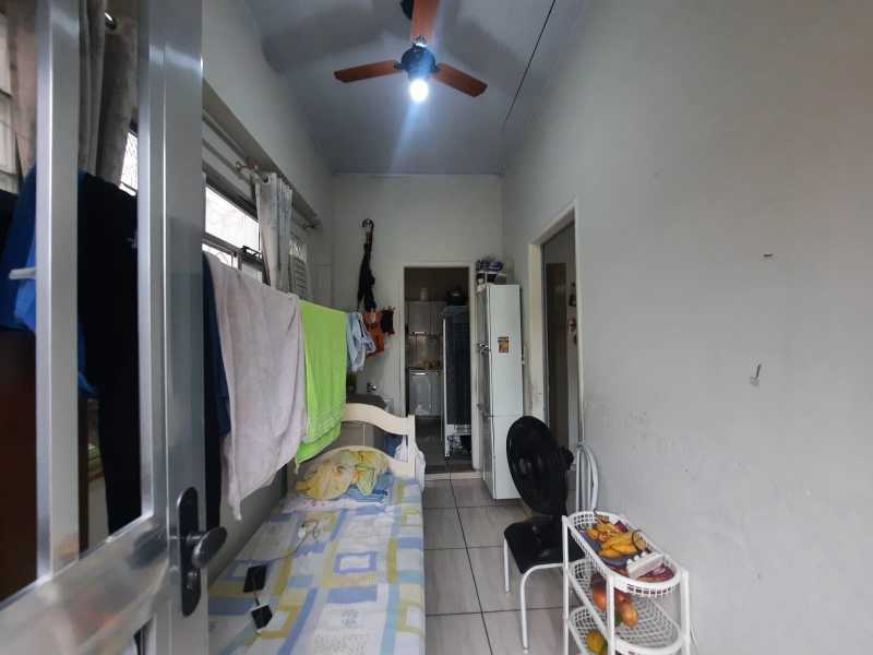Casa à venda com 1 quarto, 42m² - Foto 14
