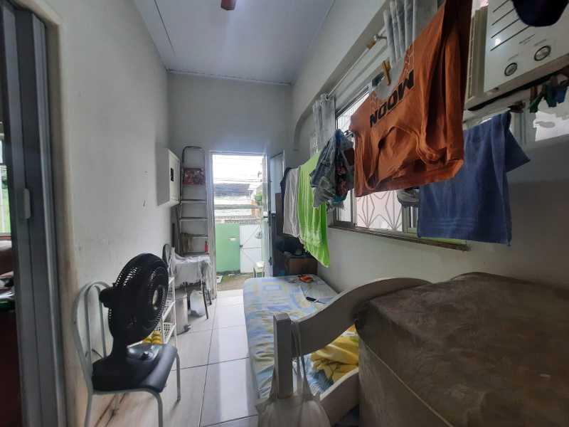 Casa à venda com 1 quarto, 42m² - Foto 13