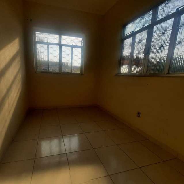Casa à venda com 2 quartos, 60m² - Foto 3