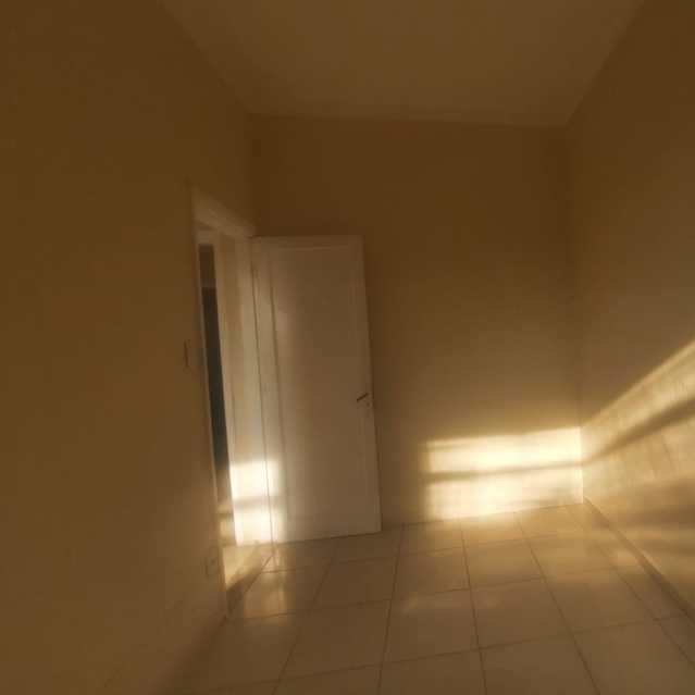 Casa à venda com 2 quartos, 60m² - Foto 6