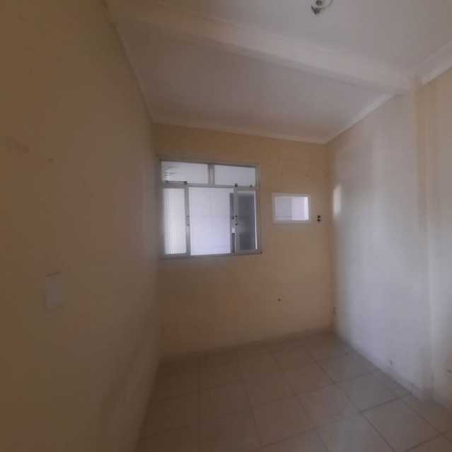 Casa à venda com 2 quartos, 60m² - Foto 7