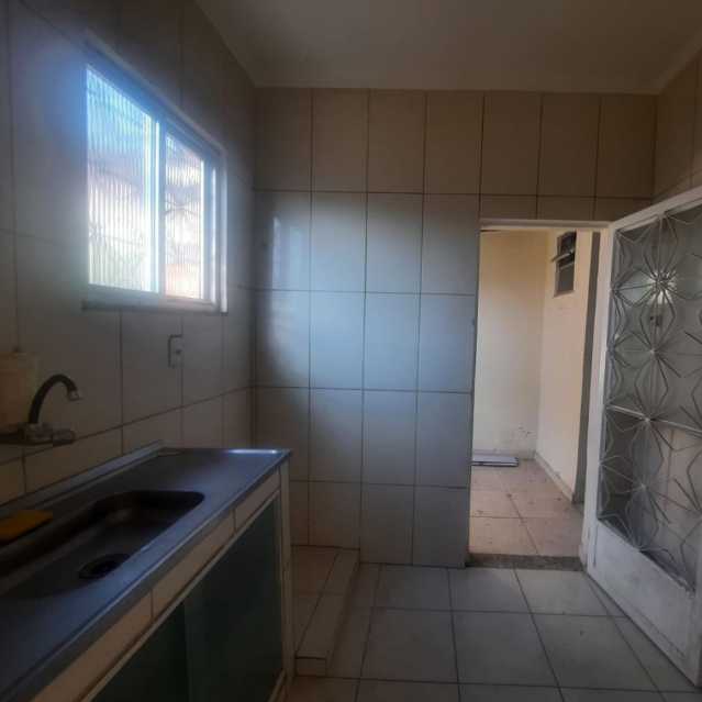 Casa à venda com 2 quartos, 60m² - Foto 13