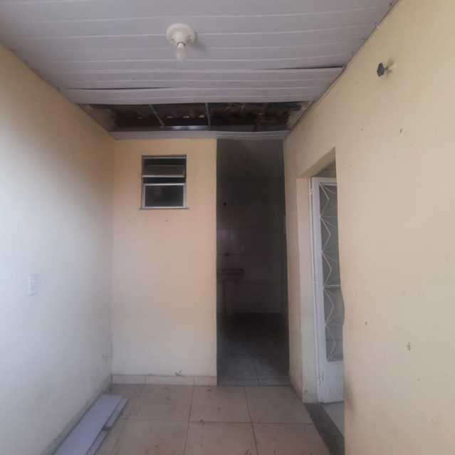 Casa à venda com 2 quartos, 60m² - Foto 14