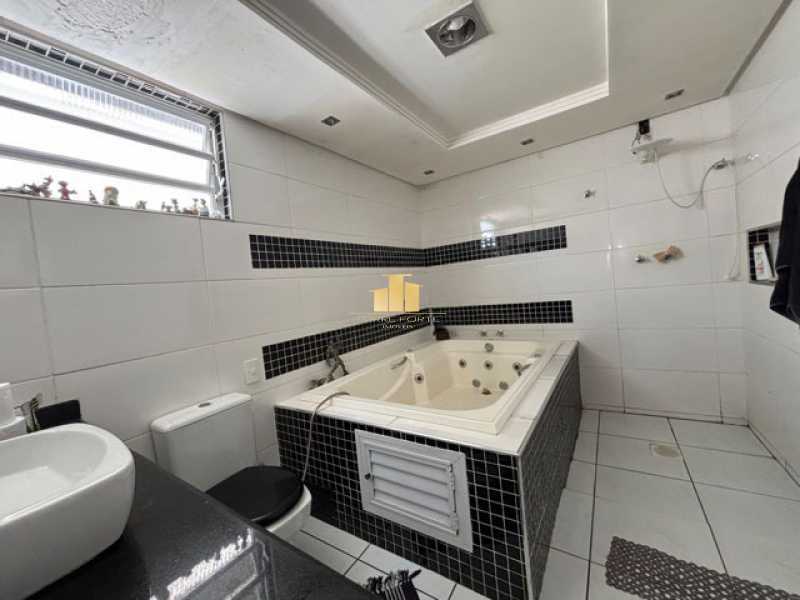 Casa, 3 quartos, 250 m² - Foto 14