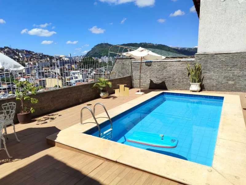 Casa de Condomínio à venda com 5 quartos, 235m² - Foto 12