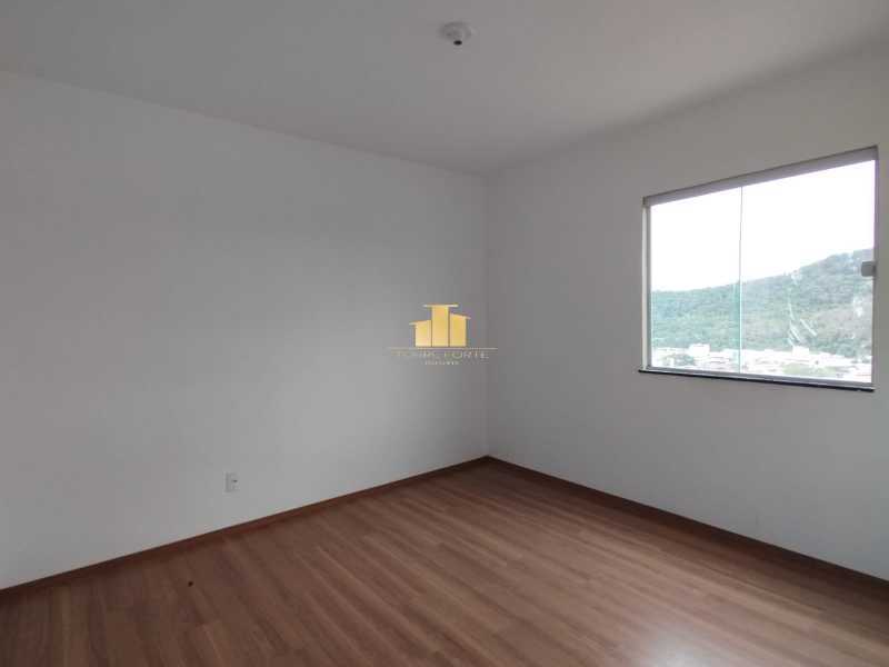 Casa à venda com 2 quartos, 100m² - Foto 18