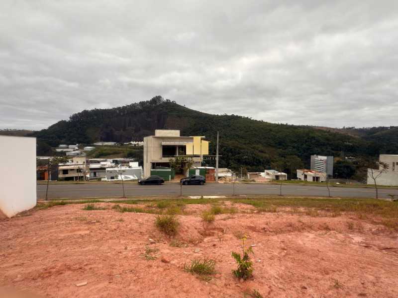 Terreno, 300 m² - Foto 3