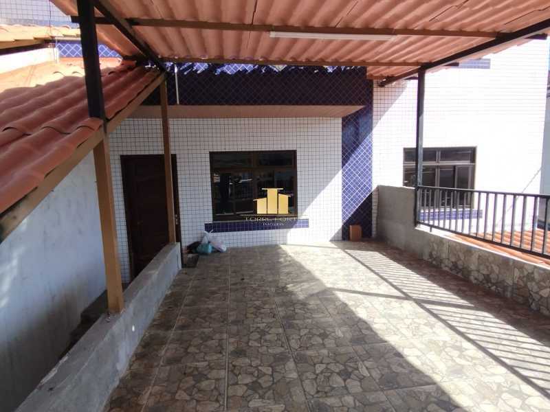 Casa à venda com 3 quartos, 110m² - Foto 1