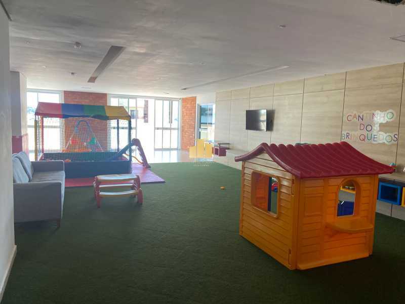Apartamento à venda com 3 quartos, 137m² - Foto 5