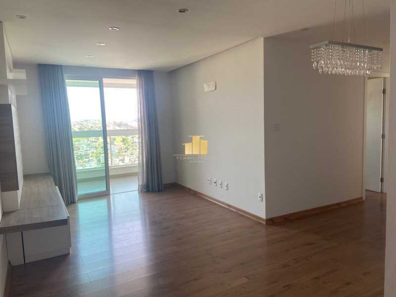 Apartamento à venda com 3 quartos, 137m² - Foto 8
